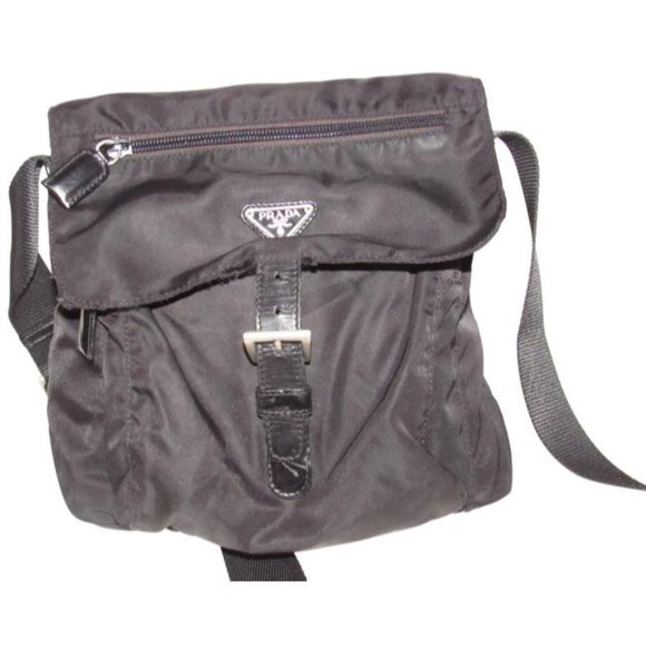 Re-released Prada Black Leather And Black Nylon Cross Body Bag! FINAL MARKDOWN! - Picture 2 of 12